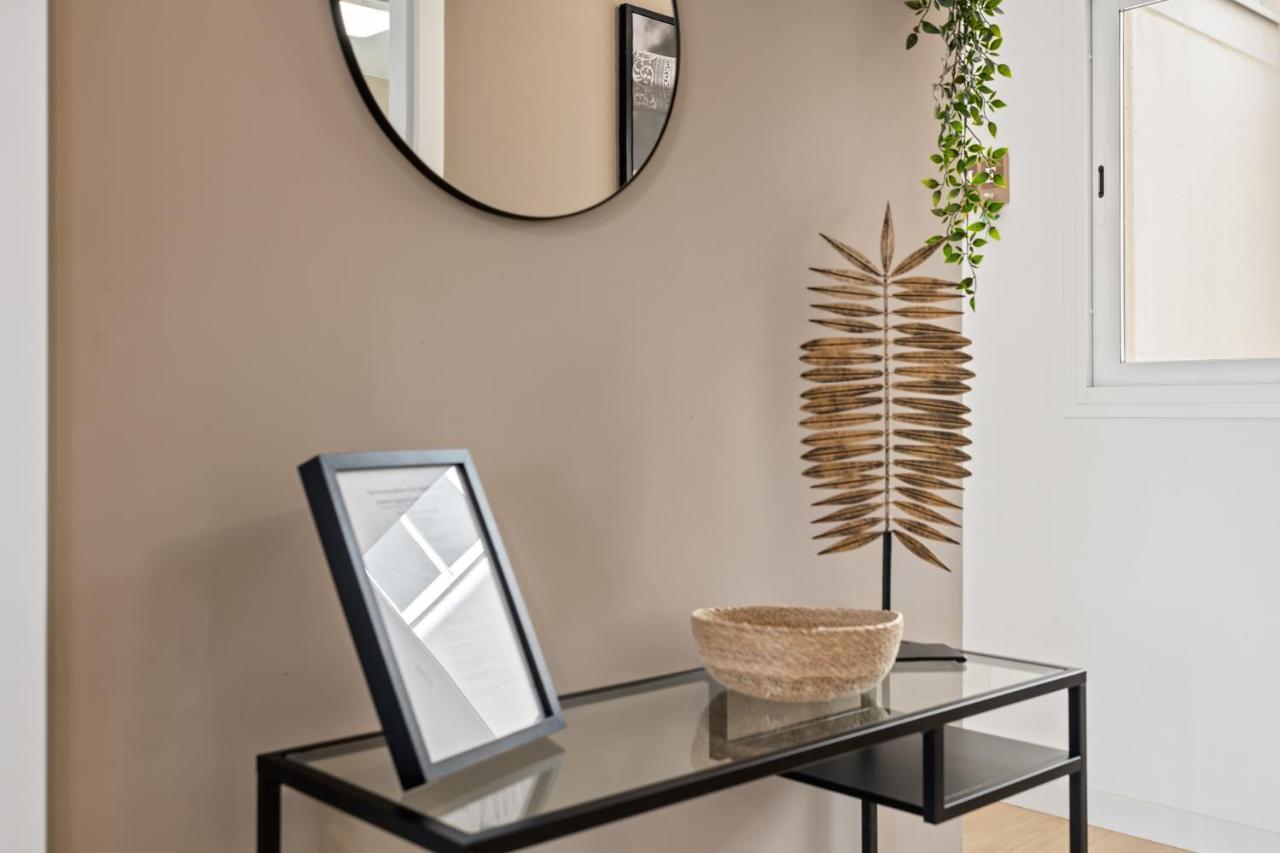 Luxury New Apartment City Center Estepona - Private Parking エクステリア 写真