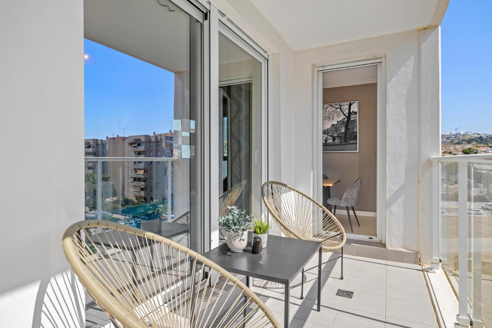 Luxury New Apartment City Center Estepona - Private Parking エクステリア 写真