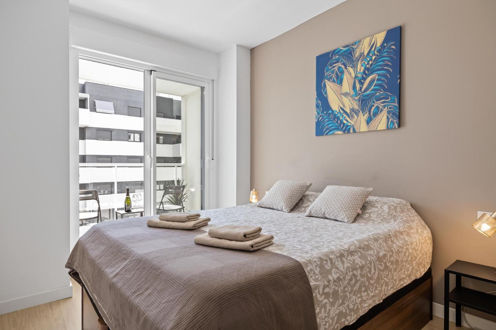 Luxury New Apartment City Center Estepona - Private Parking エクステリア 写真
